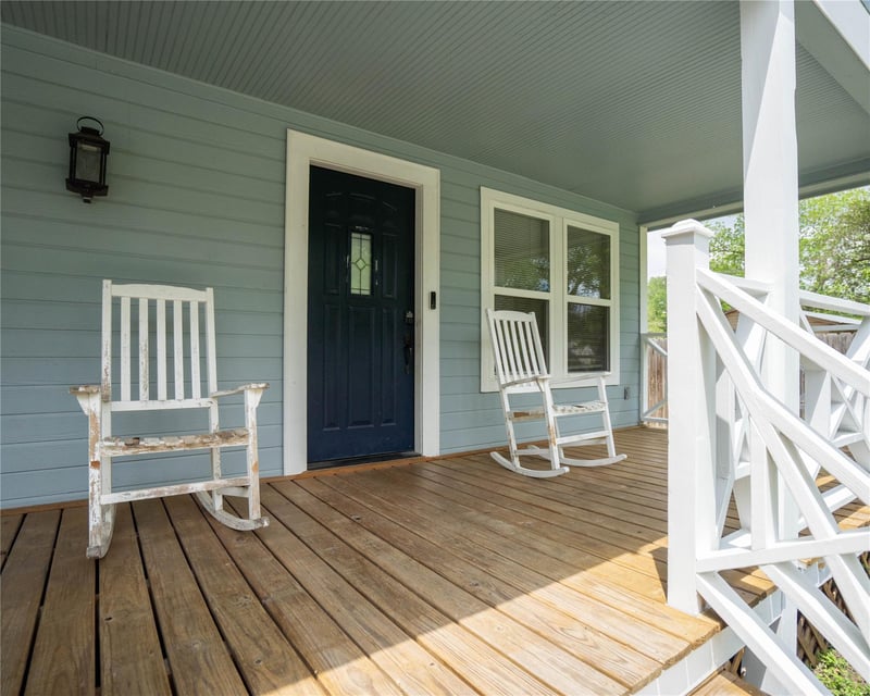 404 Rivers ST, Smithville, TX 78957