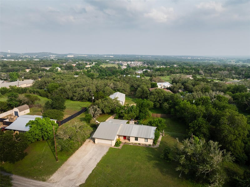191 Bonnie DR, Dripping Springs, TX 78620