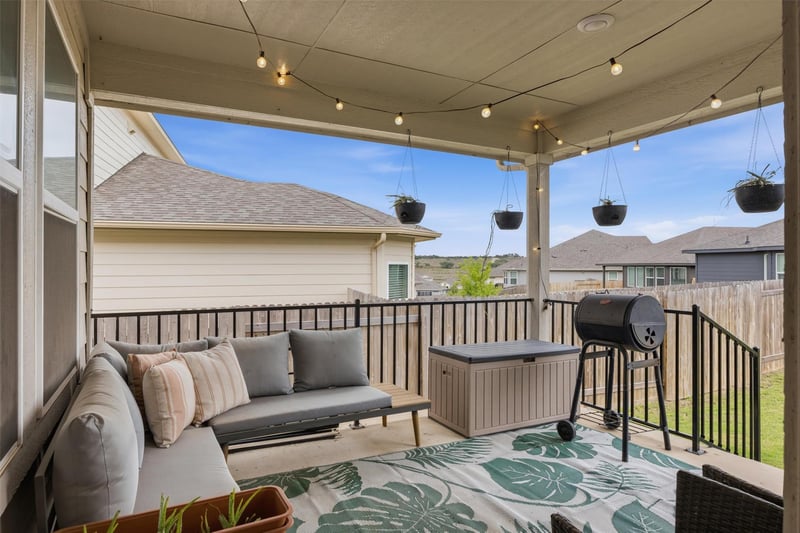 162 El Capitan Loop, Dripping Springs, TX 78620