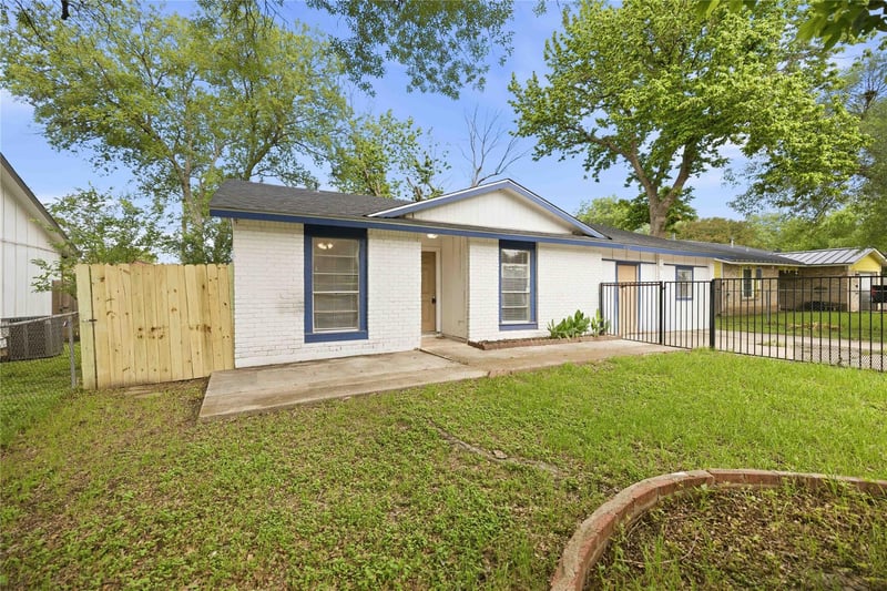 4502 Turnstone DR, Austin, TX 78744