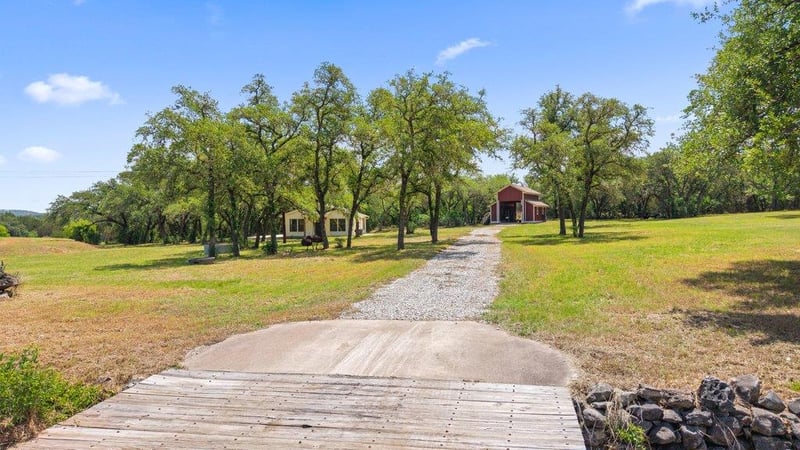 23625 Pedernales Canyon TRL, Spicewood, TX 78669