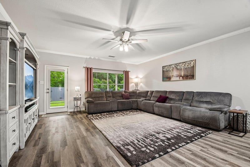 913 Hyde Park DR, Round Rock, TX 78665
