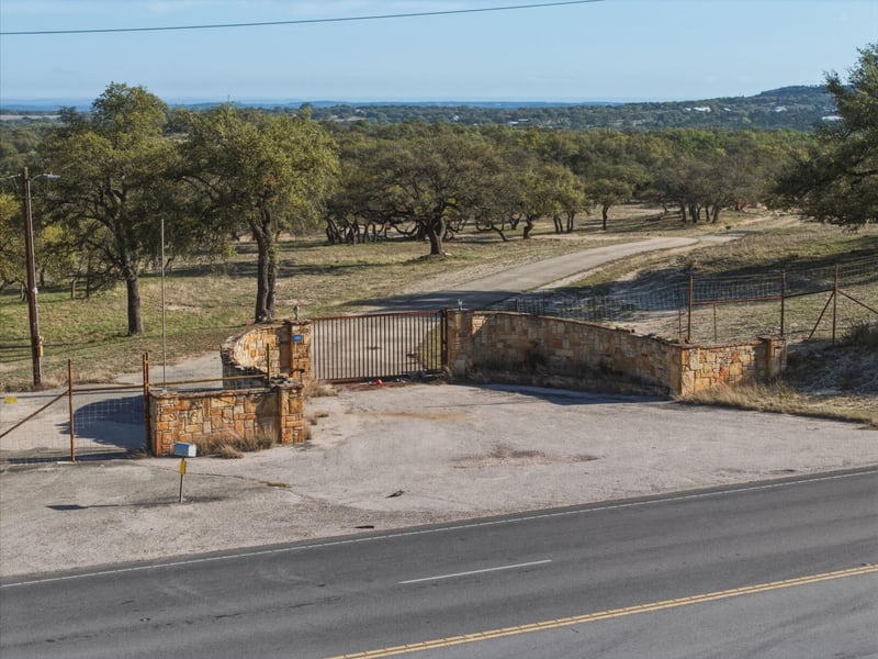 7890 Us 290 Hw, Dripping Springs, TX 78620