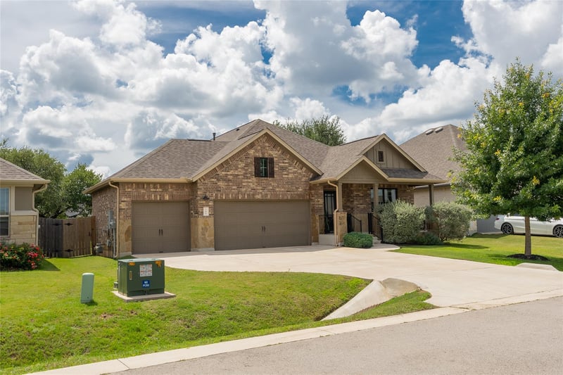 146 Red Granite DR, Dripping Springs, TX 78620