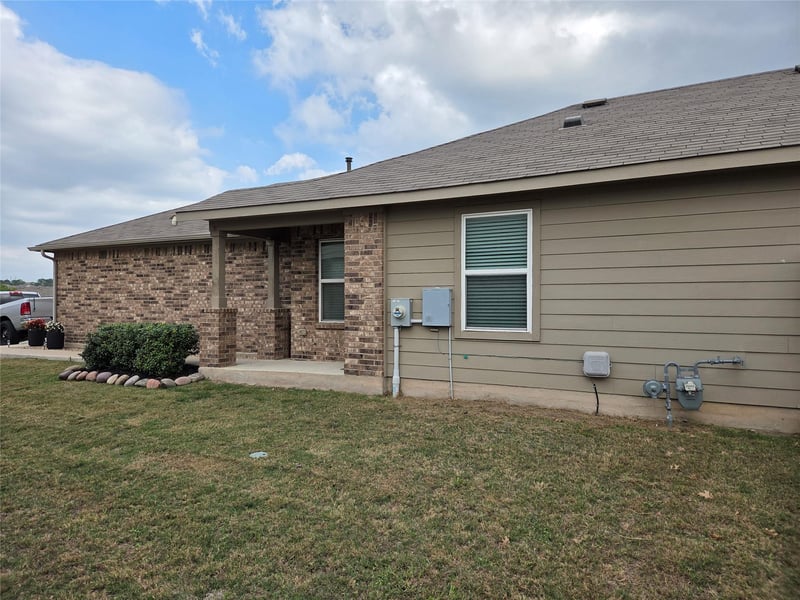 108 Blue Sage DR, Leander, TX 78641