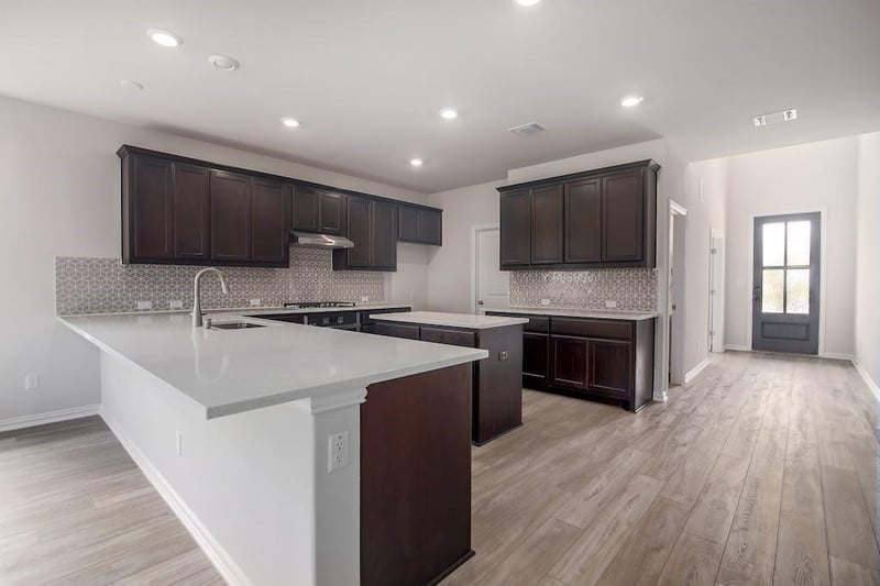 3924 Mineral DR, Leander, TX 78641