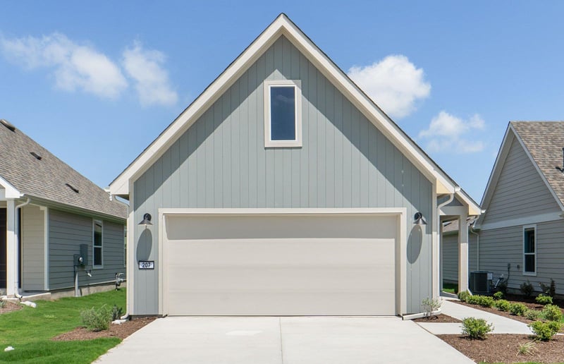 207 Smokestack LN, Georgetown, TX 78633