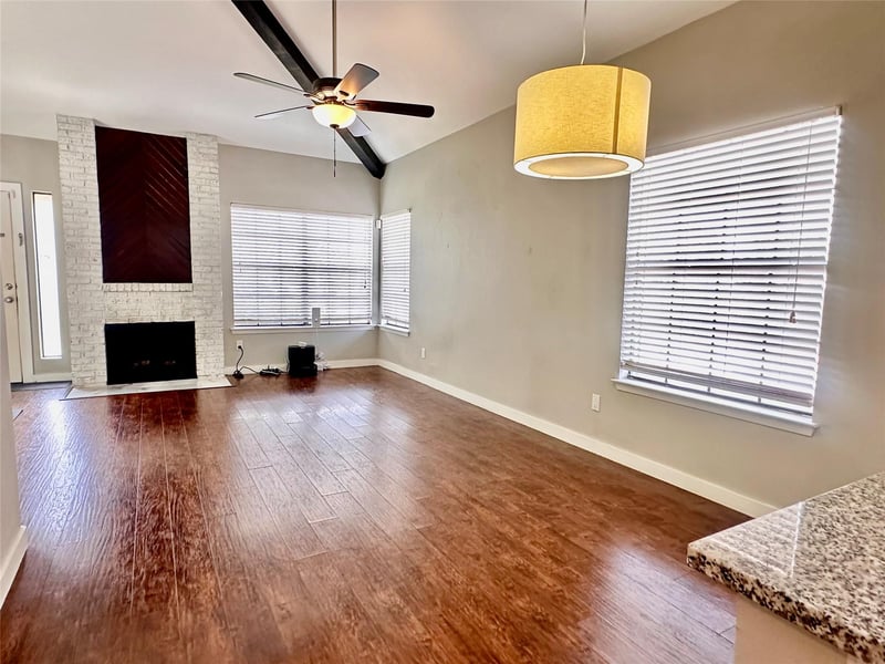 1748 Ohlen RD #22, Austin, TX 78757
