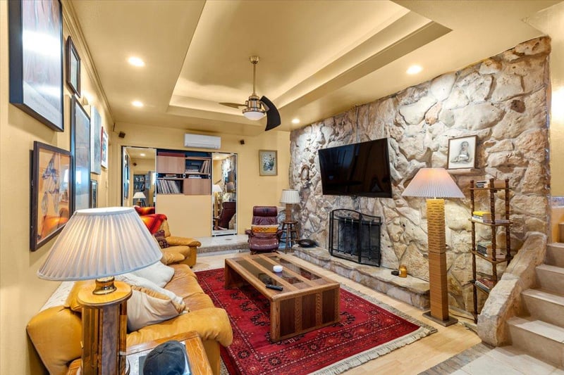 708 Elizabeth ST, Austin, TX 78704