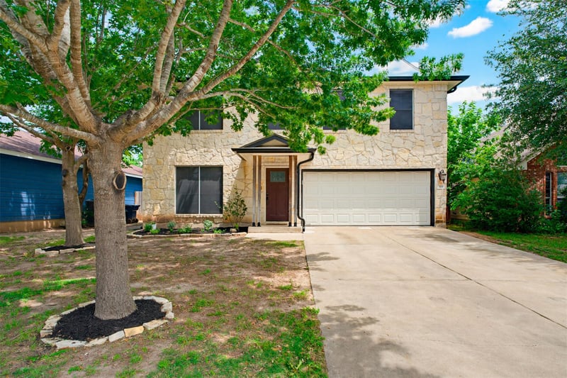 318 Liberty ST, Hutto, TX 78634