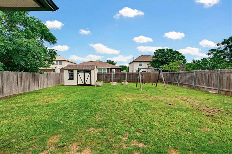 318 Liberty ST, Hutto, TX 78634