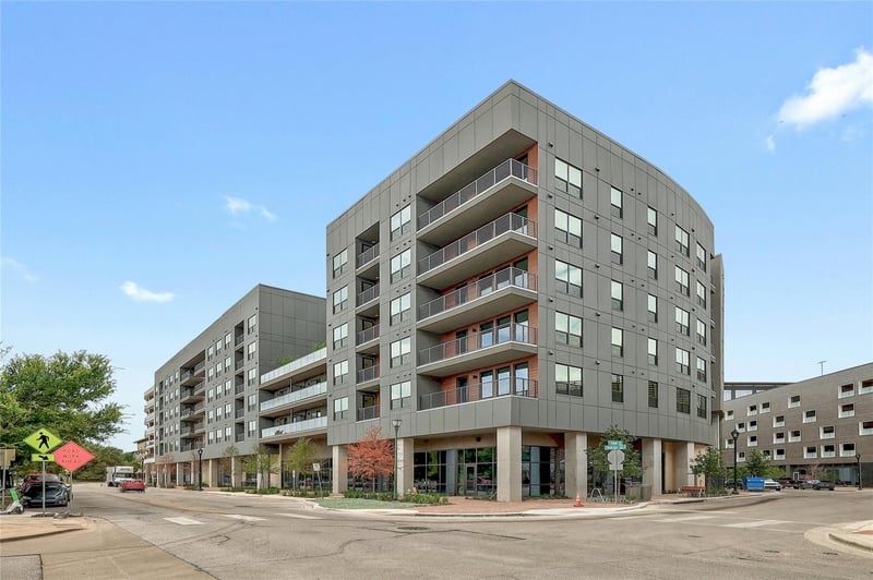 1701 Simond Ave #327, Austin, TX 78723
