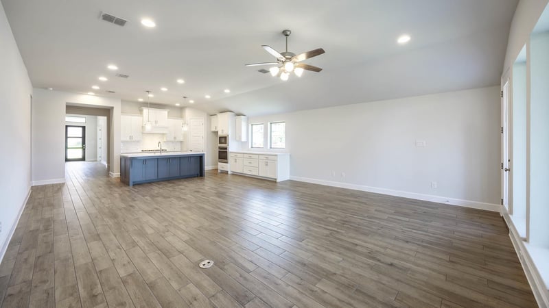 101 Amber Oak LN, Georgetown, TX 78628