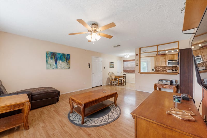 1904 Heathwood CIR, Round Rock, TX 78664