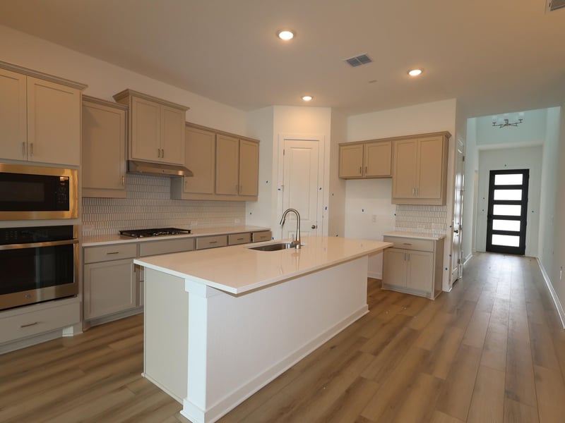 933 Corvallis DR, Leander, TX 78641