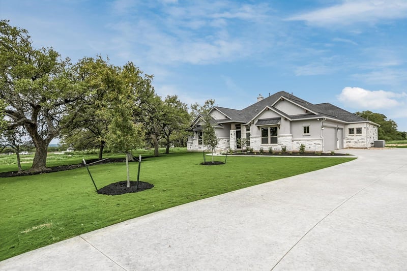 3109 Honeywood DR, Leander, TX 78641