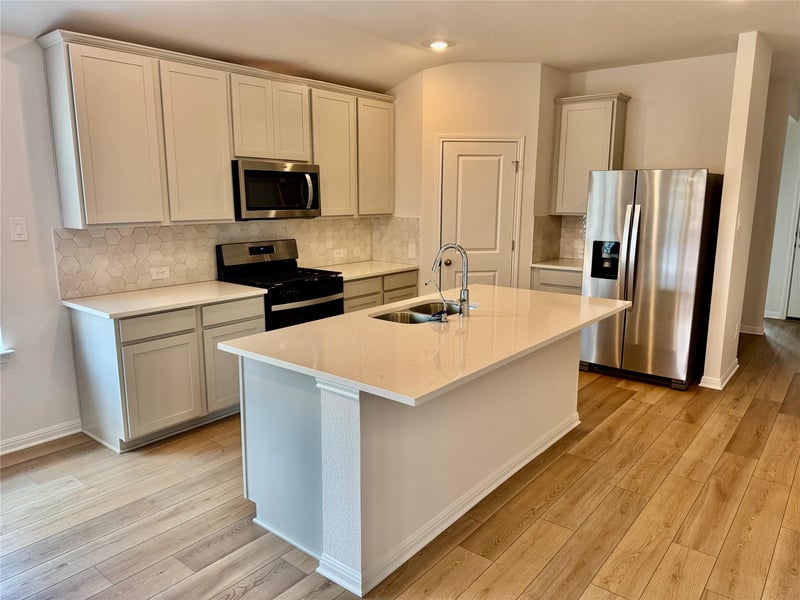 158 Boondoggle RDG, Cedar Creek, TX 78612
