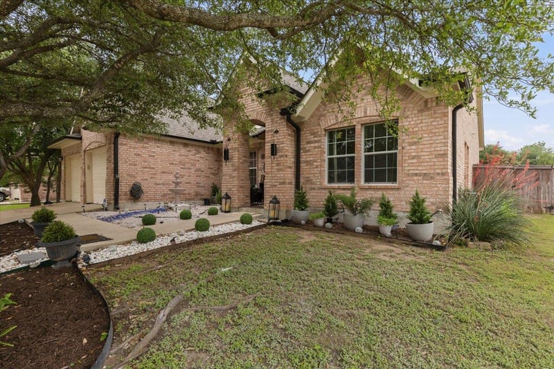 2501 Aspen Meadow RD, Leander, TX 78641