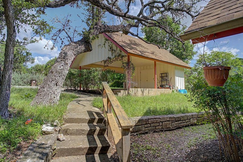 25 Shady Grove LN, Wimberley, TX 78676
