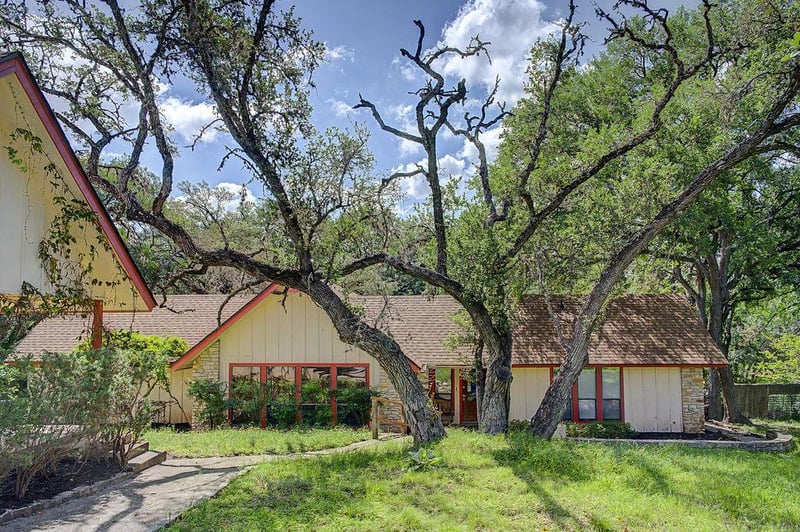 25 Shady Grove LN, Wimberley, TX 78676