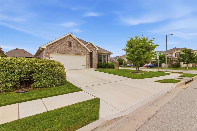 7525 Lombardy Loop, Round Rock, TX 78665