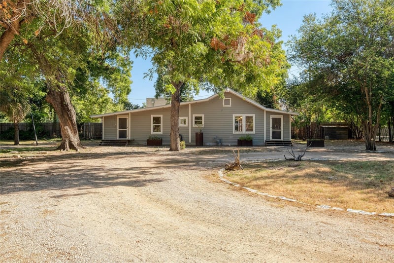 712 Nowotny LN, Austin, TX 78702