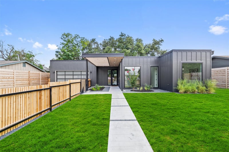 2305 Southern Oaks DR, Austin, TX 78745