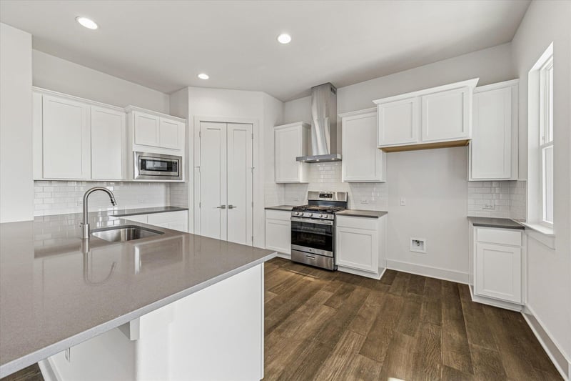 1531 Red Bud LN #24, Round Rock, TX 78665