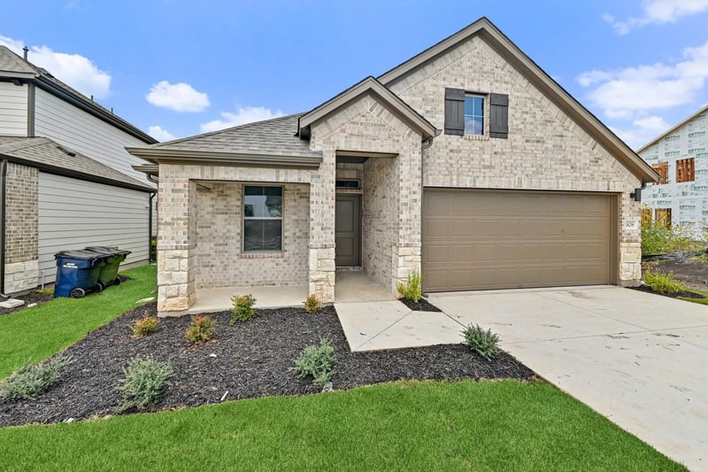 908 Universal DR, Hutto, TX 78634