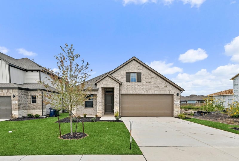 908 Universal DR, Hutto, TX 78634