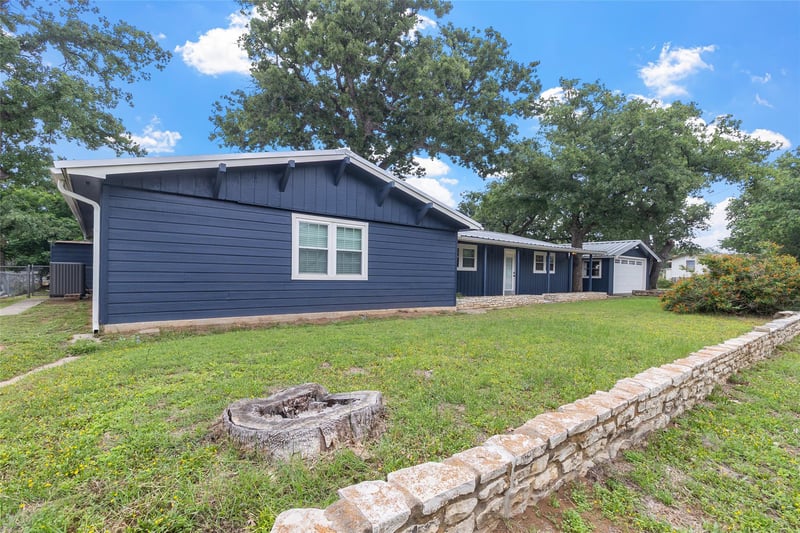 156 Castleshoals DR, Granite Shoals, TX 78654