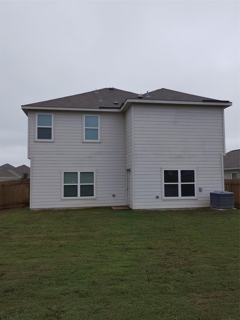 14024 Prairie Schooner Ps, Elgin, TX 78621