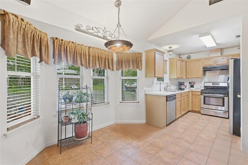 1427 Crete LN, Pflugerville, TX 78660