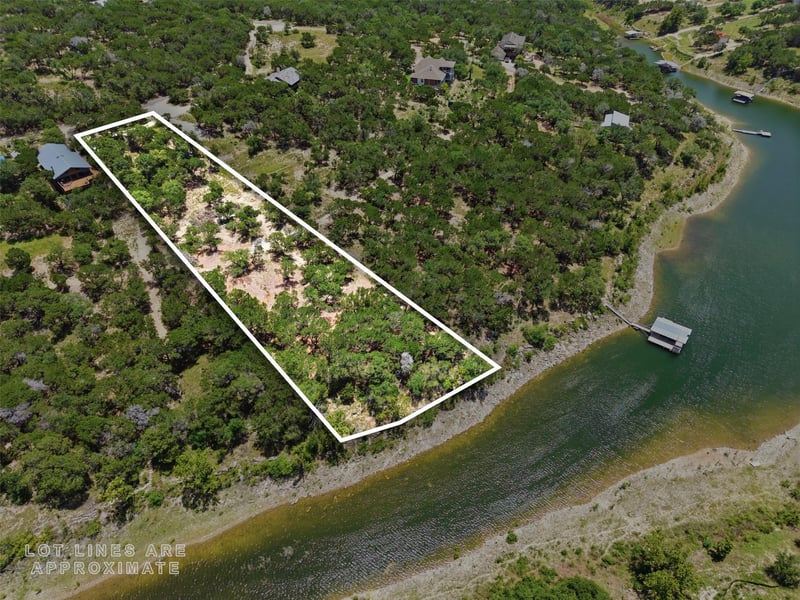 3500 Lohmans Ford RD #17, Lago Vista, TX 78645