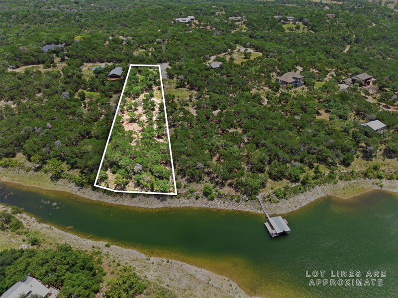 3500 Lohmans Ford RD #17, Lago Vista, TX 78645