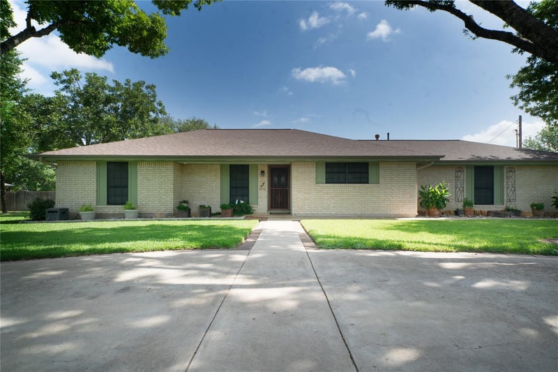 1608 Samoa CT, Pflugerville, TX 78660