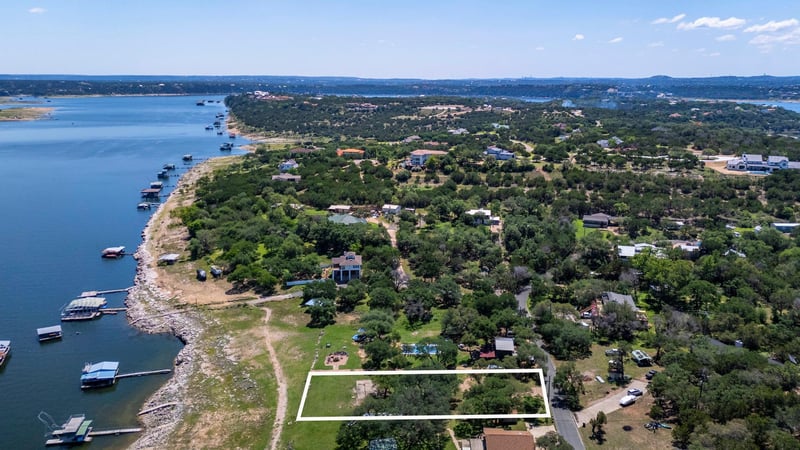 20808 Lakeshore DR, Spicewood, TX 78669