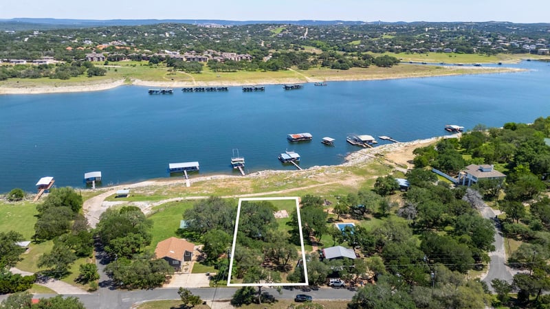 20808 Lakeshore DR, Spicewood, TX 78669