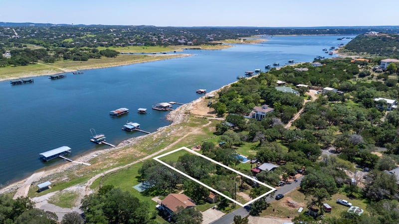 20808 Lakeshore DR, Spicewood, TX 78669