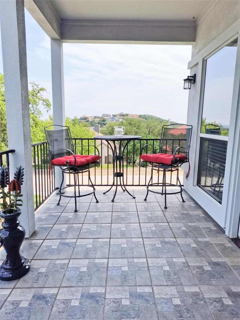102 Paragon CT, Lakeway, TX 78734