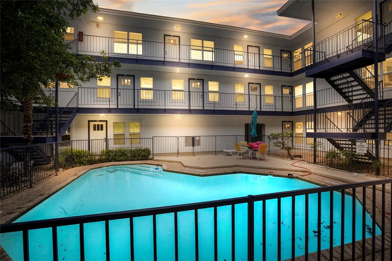 923 41st ST #102, Austin, TX 78751