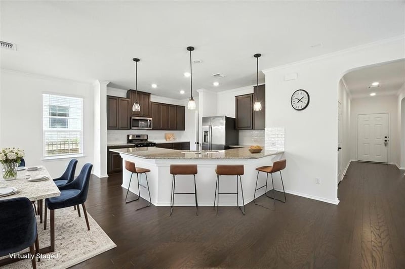 512 Lady Swiss LN, Hutto, TX 78634