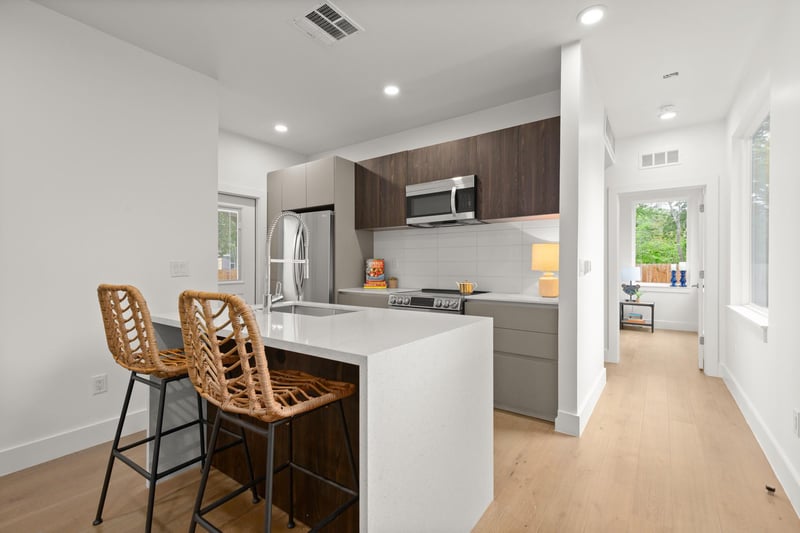 403 Middle LN #B, Austin, TX 78753