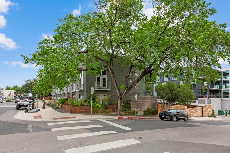 1305 E 6th ST #13, Austin, TX 78702