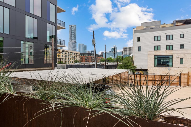 1305 E 6th ST #13, Austin, TX 78702