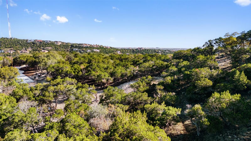6 Martelli LN, West Lake Hills, TX 78746