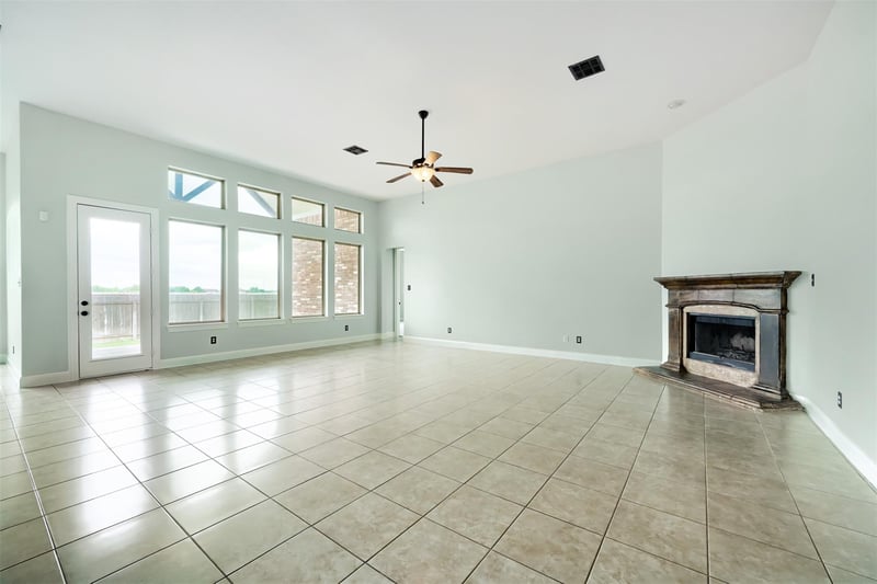 1012 Hillrose DR, Leander, TX 78641