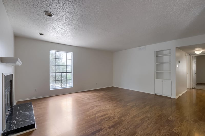 2401 Leon ST #100, Austin, TX 78705
