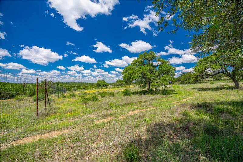 262 Cuesta Ps, Driftwood, TX 78619