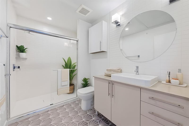 4004 Banister LN #303, Austin, TX 78704